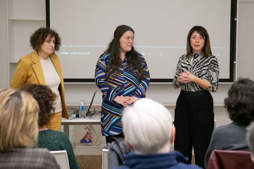 A deputada de Igualdade reflexionou sobre a necesidade de cambiar as leis para que non prescriban os delitos sexuais