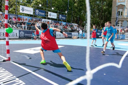 A Deputación apoia con 2,1 millóns de euros a preto de 300 clubs deportivos da provincia