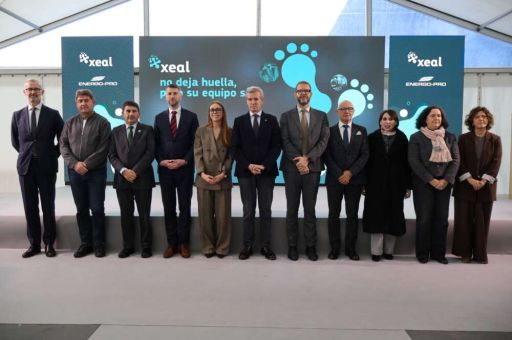 A Deputación da Coruña participa no acto de colocación da primeira pedra da nova fábrica de carbón vexetal de Xeal en Dumbría