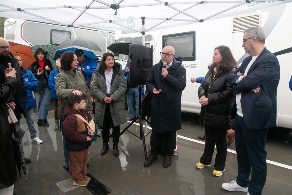 Xosé Regueira inaugura a nova área de autocaravanas de Ames, que conta cun investimento de case 55 000 euros da área de Turismo da Deputación