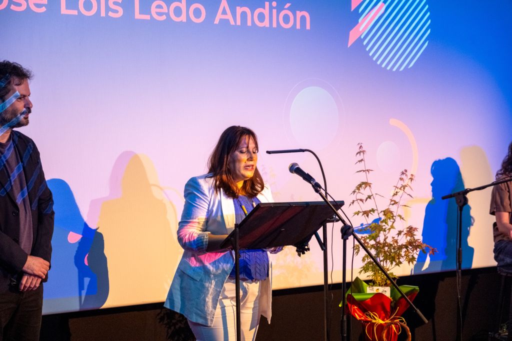 Natividade González destaca a traxectoria de Xosé Lois Ledo, Premio de Honra Dolores Ben 2026