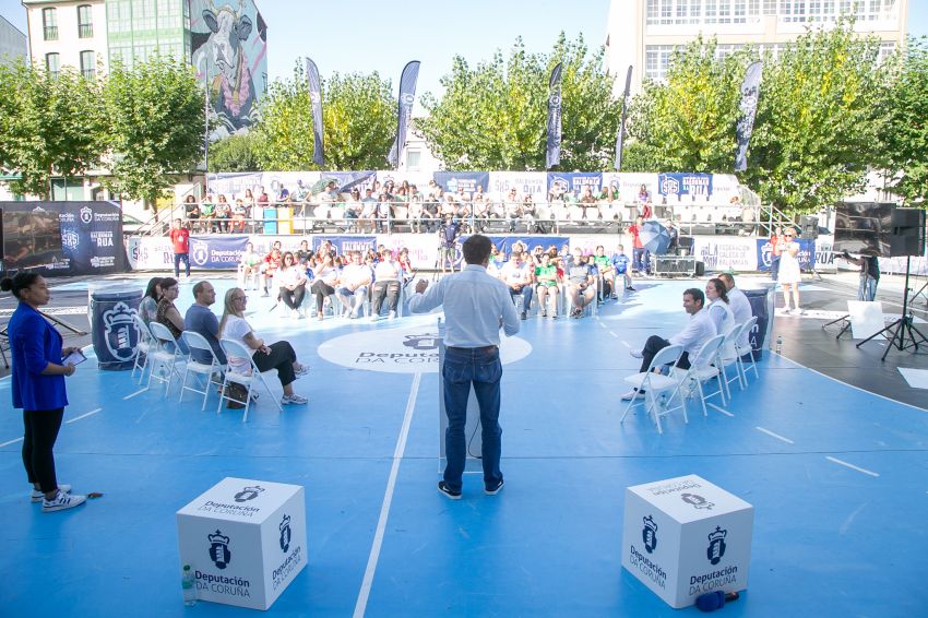 A Copa Deputación 5x5 de Balonmán na Rúa dispútase este ano en  Santa Comba, Negreira, Narón, Santiago, Carnota, Cedeira e Noia