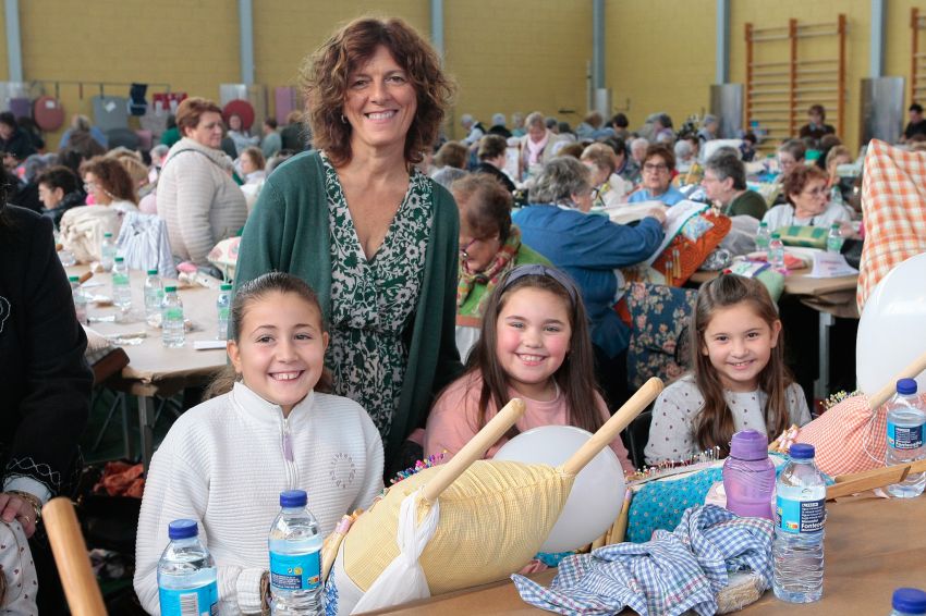 Vimianzo reúne a 650 palilleiras de toda Galicia