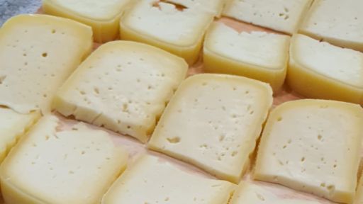 A Deputación da Coruña arroupa a celebración da 51.ª Festa do Queixo coa participación seu mercado e actividades da marca ‘A paisaxe que sabe’