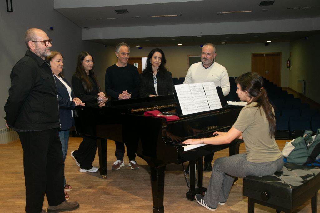 A Deputación apoia con 25.000 euros o Conservatorio Municipal de Culleredo, no que se forman gratis 160 alumnos e alumnas