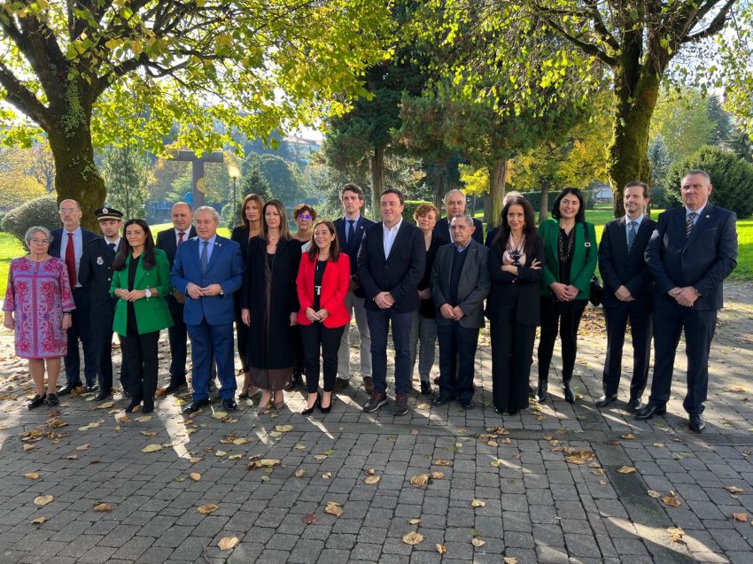 Formoso entrega os premios COGAVE 2022 a Inés Rey e Fundación Meniños