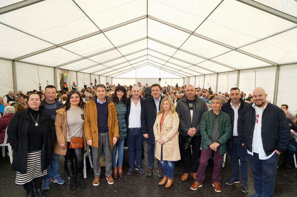 Máis de 700 persoas participaron no Encontro dos Maiores de Negreira