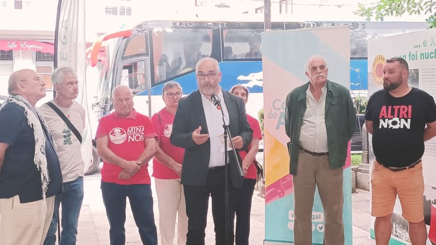 O deputado de patrimonio, Xosé Penas, inaugura, en Arzúa, a exposición 