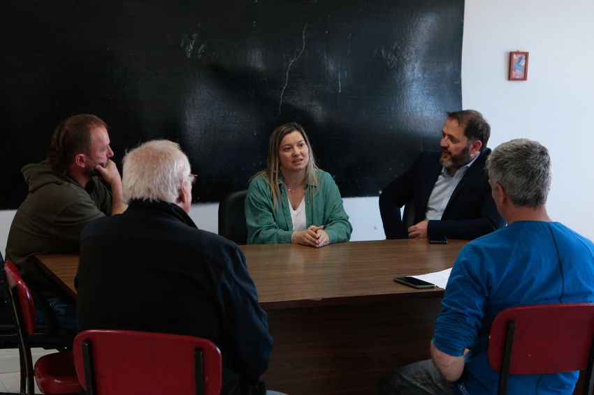 A Deputación dedica este ano 650.000 euros a apoiar ás confrarías e ás agrupacións marisqueiras