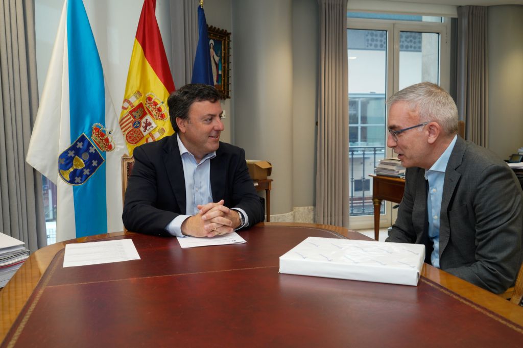 Formoso felicita a Telefónica polo seu centenario