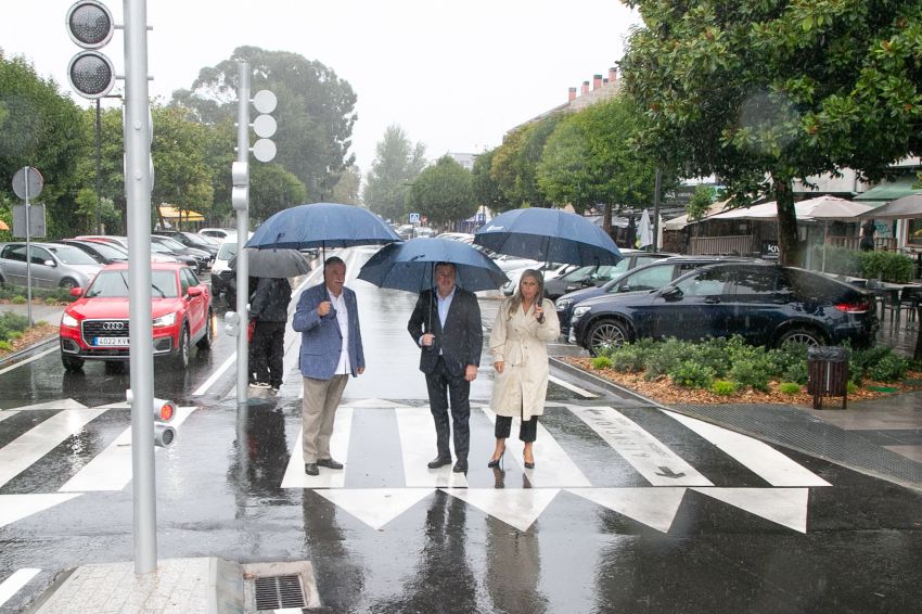 Santa Cristina estrea nova imaxe, con máis espazo para peóns e calidade urbana, tras un investimento de 1,7 millóns da Deputación