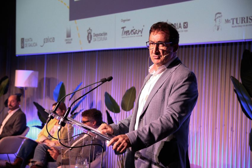 Leira destaca en Fairway a oportunidade que supón o Camiño de Santiago para os concellos polos que discorren as rutas xacobeas