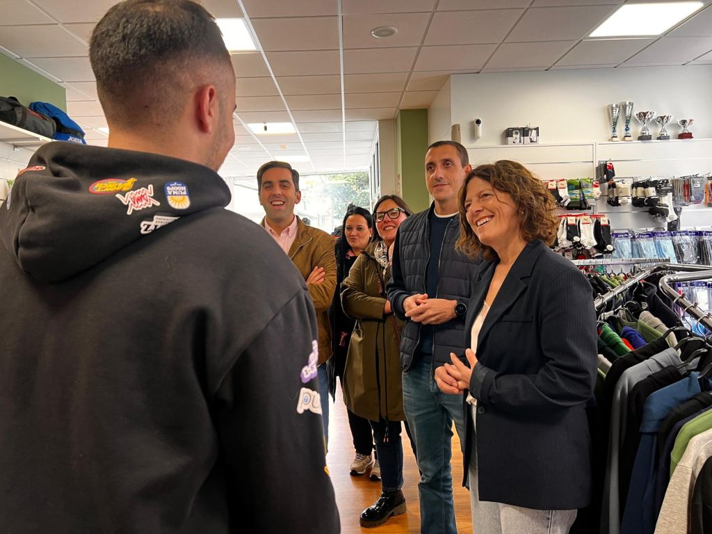 O programa MercaNaVila dinamiza o comercio local de Oroso