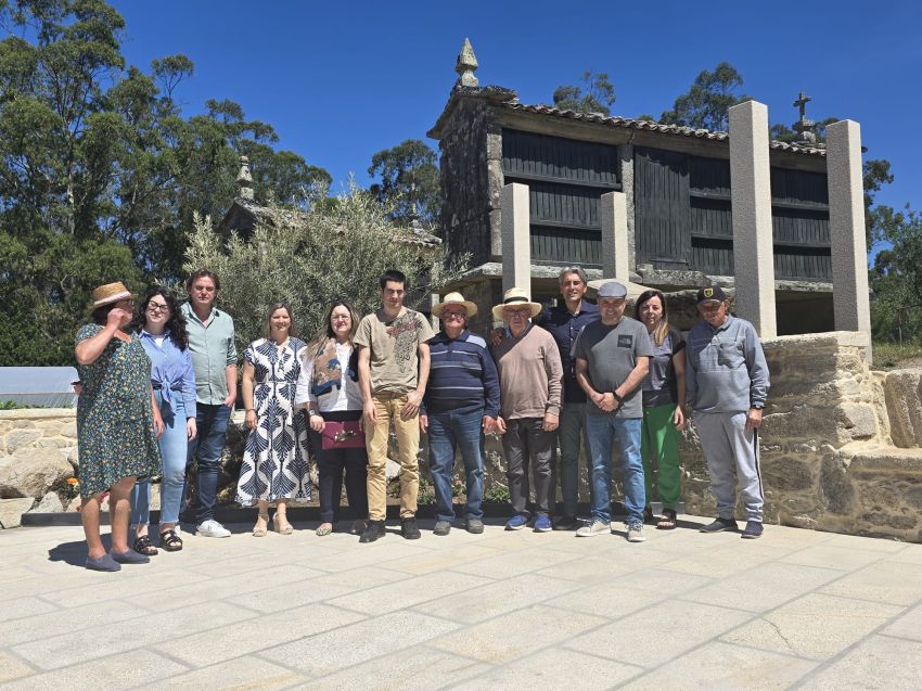 A Deputación da Coruña colabora coas asociacións veciñais de San Mamede e Casas do Porto para dinamizar o rural de Rois