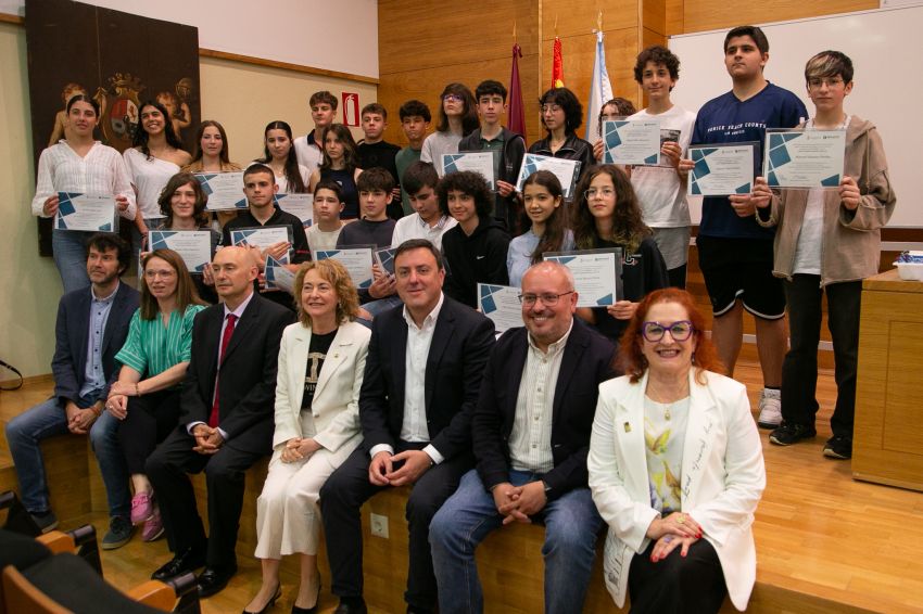 O presidente da Deputación da Coruña destaca en Santiago a importancia de investir no talento da mocidade