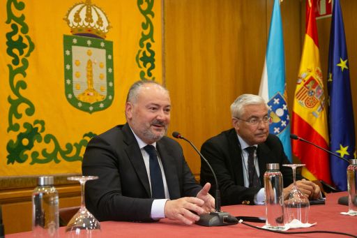 Expertos en Dereito Administrativo de España e Iberoamérica debaten en Mariñán sobre o impacto da IA