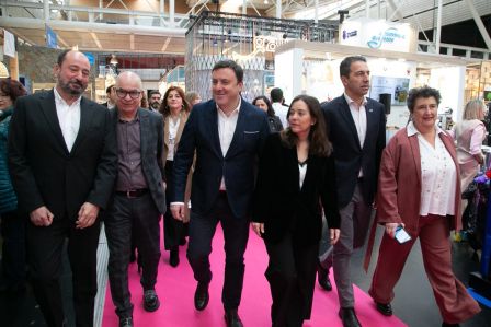 A Deputación presenta en Cabanas o inventario de recursos turísticos e o manual do investidor da Comarca do Eume