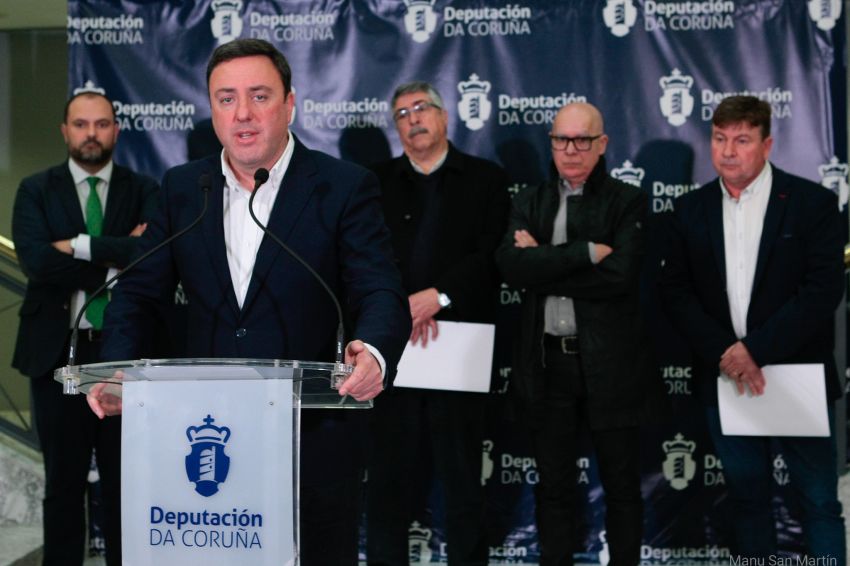 A Deputación apoia o sector pesqueiro cunha nova liña de axudas de preto de 700.000 euros para barcos de cerco e artes menores dependentes do xurelo