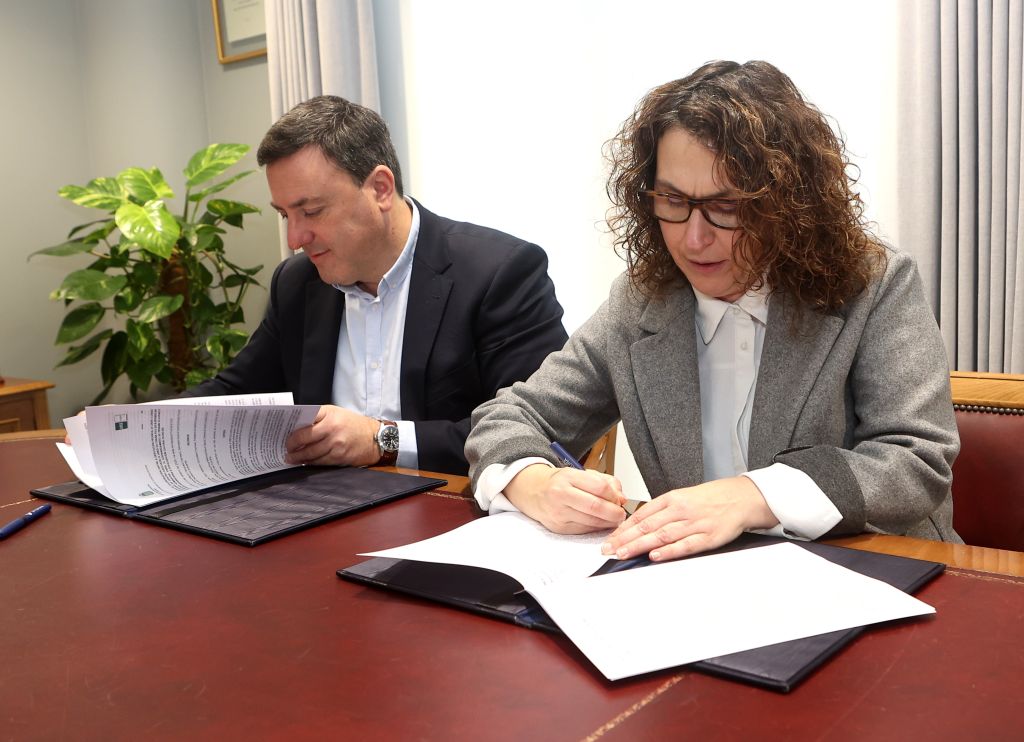 A Deputación financia o programa de actividades culturais da UNED