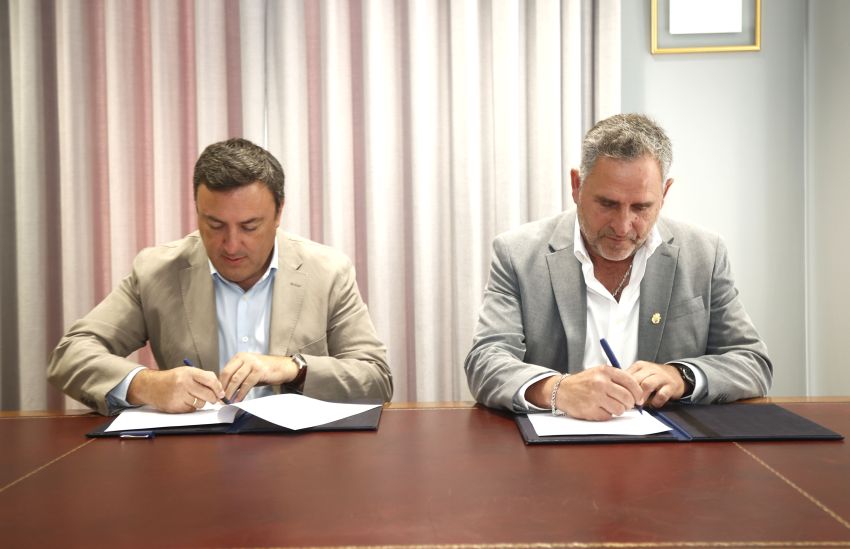 A Deputación apoia con 173.756 ao Concello de Cerdido para renovar a maquinaria municipal
