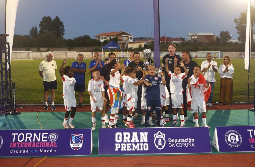 RC Deportivo da Coruña e FSV Mainz 05 proclámanse gañadores do Gran Premio Deputación da Coruña – XI Torneo Internacional Cidade de Narón