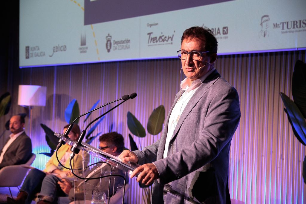 Leira destaca en Fairway a oportunidade que supón o Camiño de Santiago para os concellos polos que discorren as rutas xacobeas