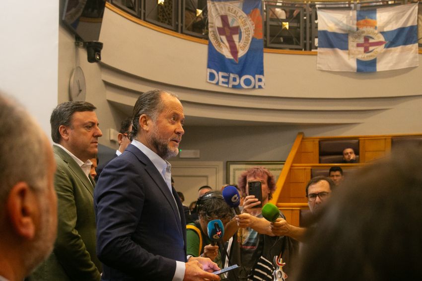 A Deputación recibe o RC Deportivo tras o ascenso á 1ª división