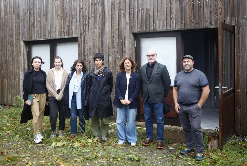 Alumnado de Harvard estuda os centros de transformación alimentaria da Deputación da Coruña en Baroña e Brión como modelos de emprendemento sostible no rural