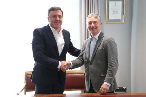 A Deputación renova a súa colaboración coa UDC para que o alumnado universitario que resida na Elvira Bao poida usar o comedor do IES Rosalía Mera