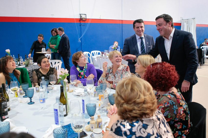 Formoso destaca “a contribución dos maiores para facer de Boiro a vila de referencia que é hoxe”