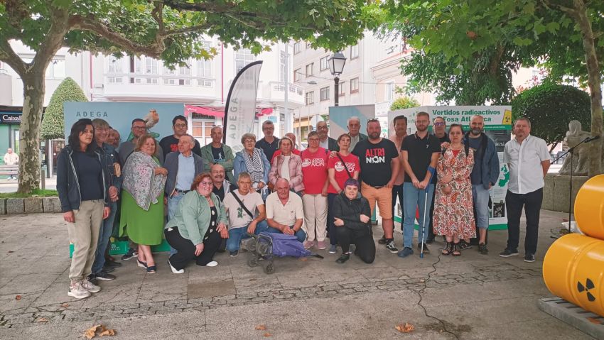 O deputado de patrimonio, Xosé Penas, inaugura, en Arzúa, a exposición 