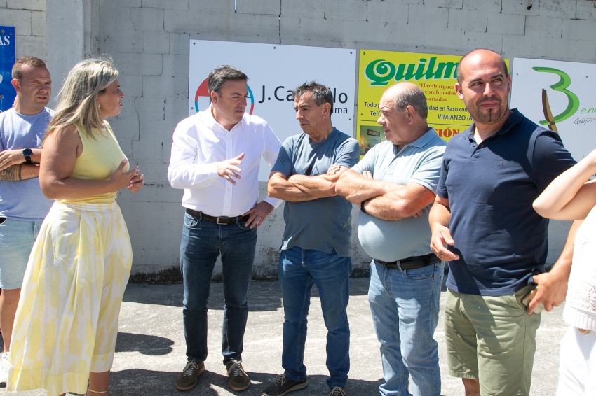 A Deputación financia con 350.000 euros a renovación do campo de fútbol de Vimianzo, que o Concello iniciou esta semana