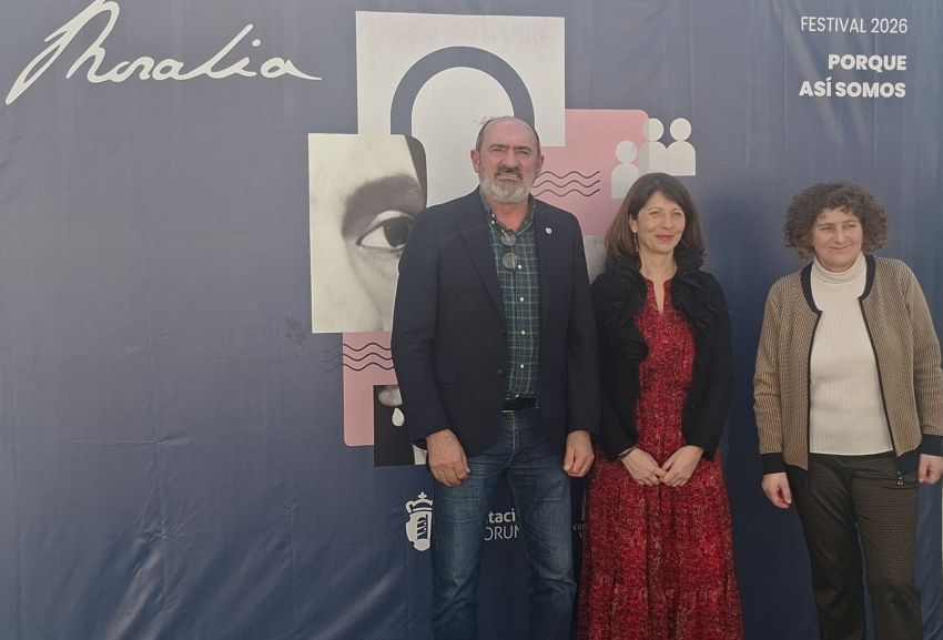 Sol Agra reivindica o Festival Rosalía como festexo que «socializa o legado» da autora de ‘Follas novas na apertura dunha oitava edición que olla tamén cara a Begoña Camaño