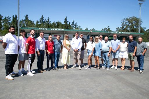 A Deputación financia con 350.000 euros a renovación do campo de fútbol de Vimianzo, que o Concello iniciou esta semana