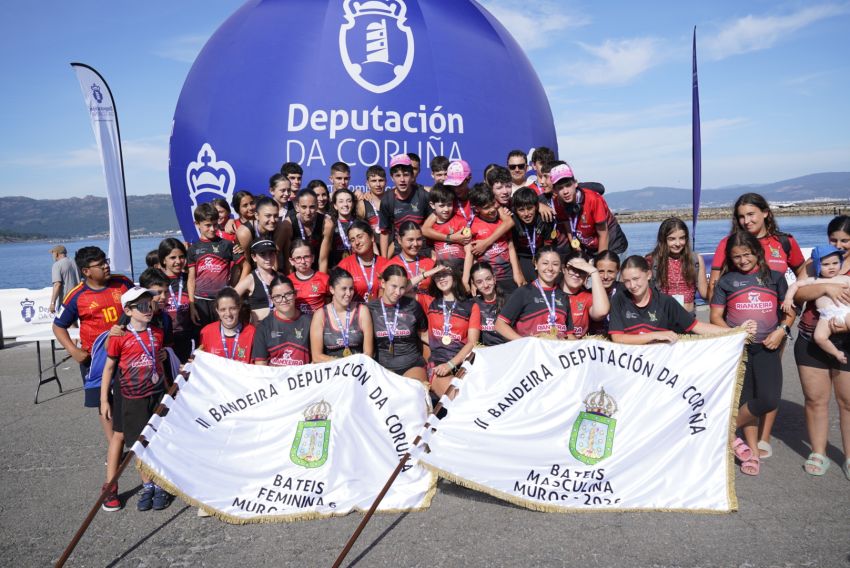 O Club de Remo de Cabo de Cruz gaña en Muros a Bandeira de Bateis Deputación da Coruña
