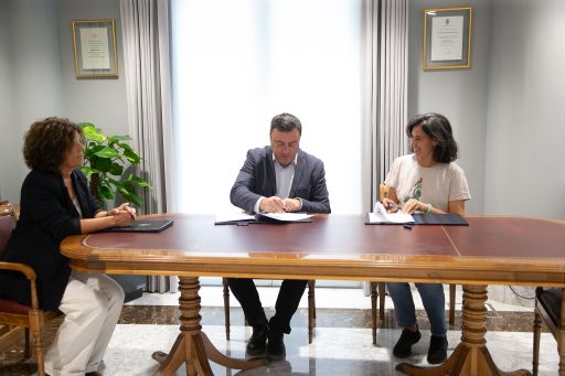 A Deputación colabora con ADEGA na celebración do seu 50 aniversario