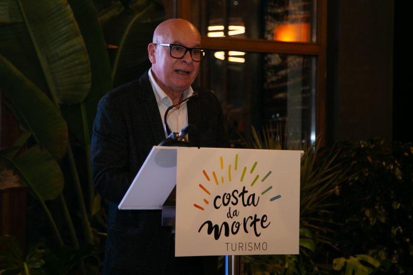 Regueira destaca a colaboración entre administracións públicas e o sector privado como factor fundamental do éxito do turismo en 2025 na gala da CMAT