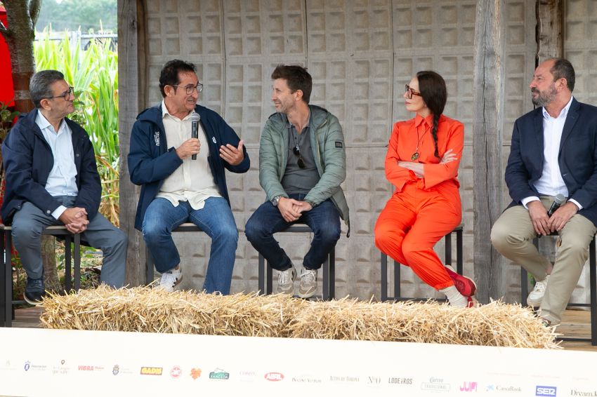 A Deputación da Coruña presenta xunto a Luz Casal o Festival de La Luz 2025, que converterá Boimorto no epicentro musical e creativo da fin de semana en Galicia