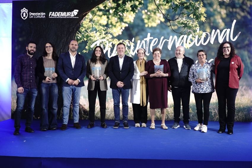 A Deputación e FADEMUR homenaxean ás mulleres do rural en Pontedeume