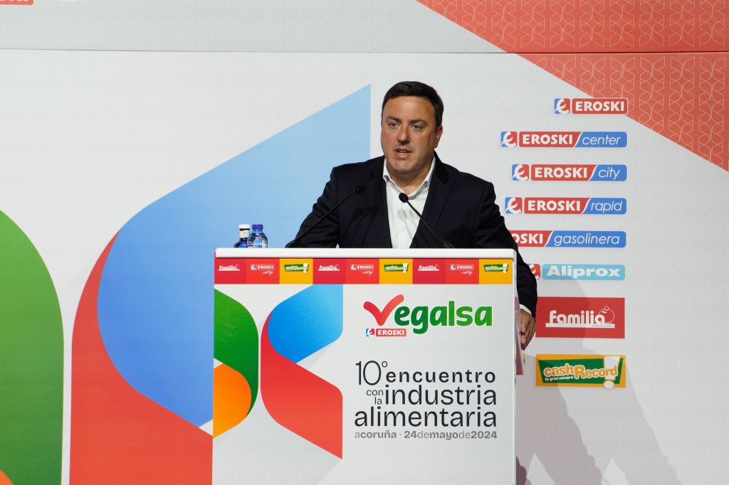 Formoso destaca o “exemplo empresarial” de Joaquín González na súa traxectoria tras varias décadas en Vegalsa